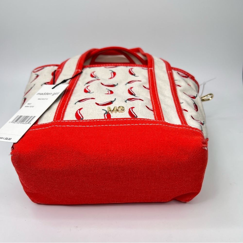 Viral Madden Girl Chili Pepper Canvas Mini Tote Crossbody Bag Charms & Keychain - Picture 8 of 13